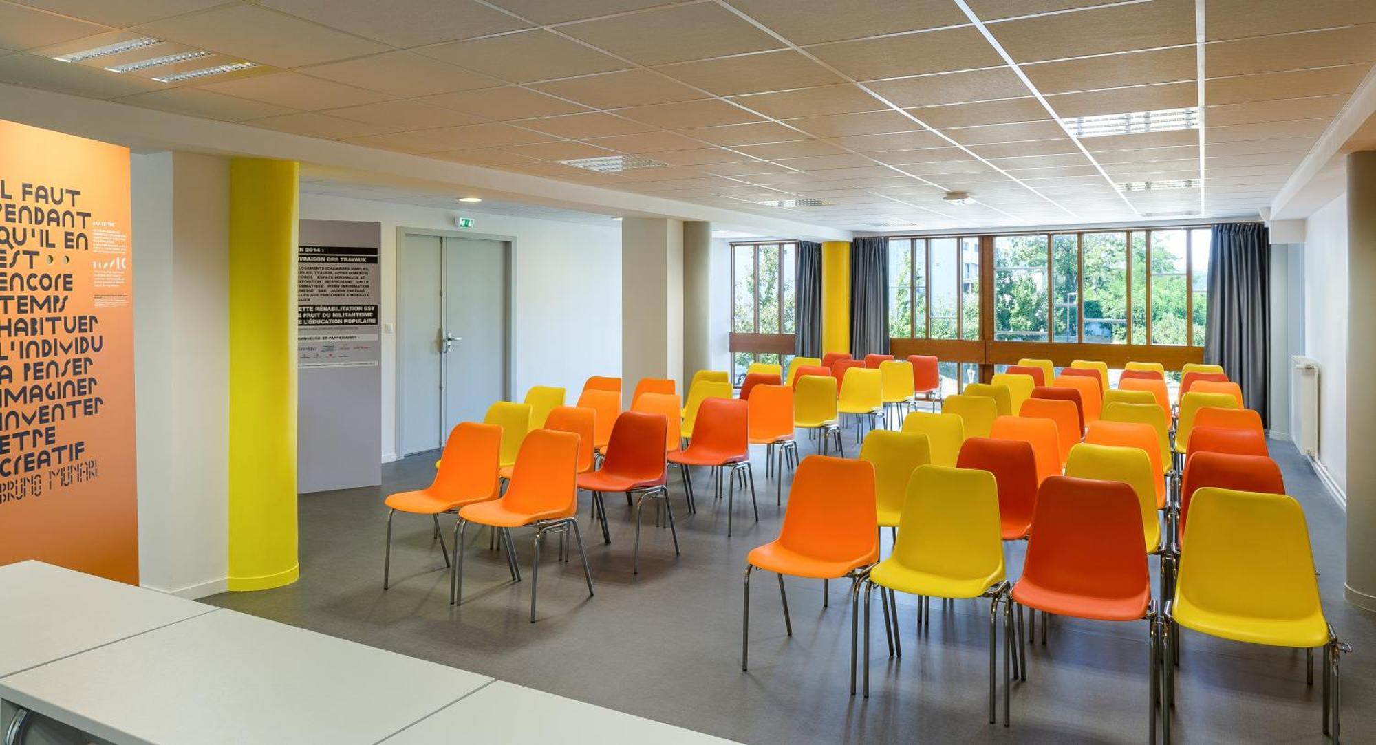 Hostel Centre International De Sejour Andre Wogenscky Saint-Etienne  Zewnętrze zdjęcie